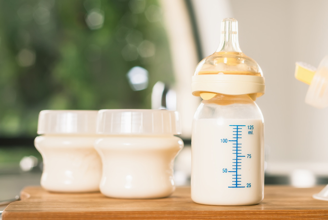 常温で保存可能な液体ミルク「解禁」を政府検討 母乳に近く、さらに男性育児参加後押し